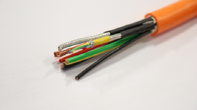 确定电缆故障点的方法